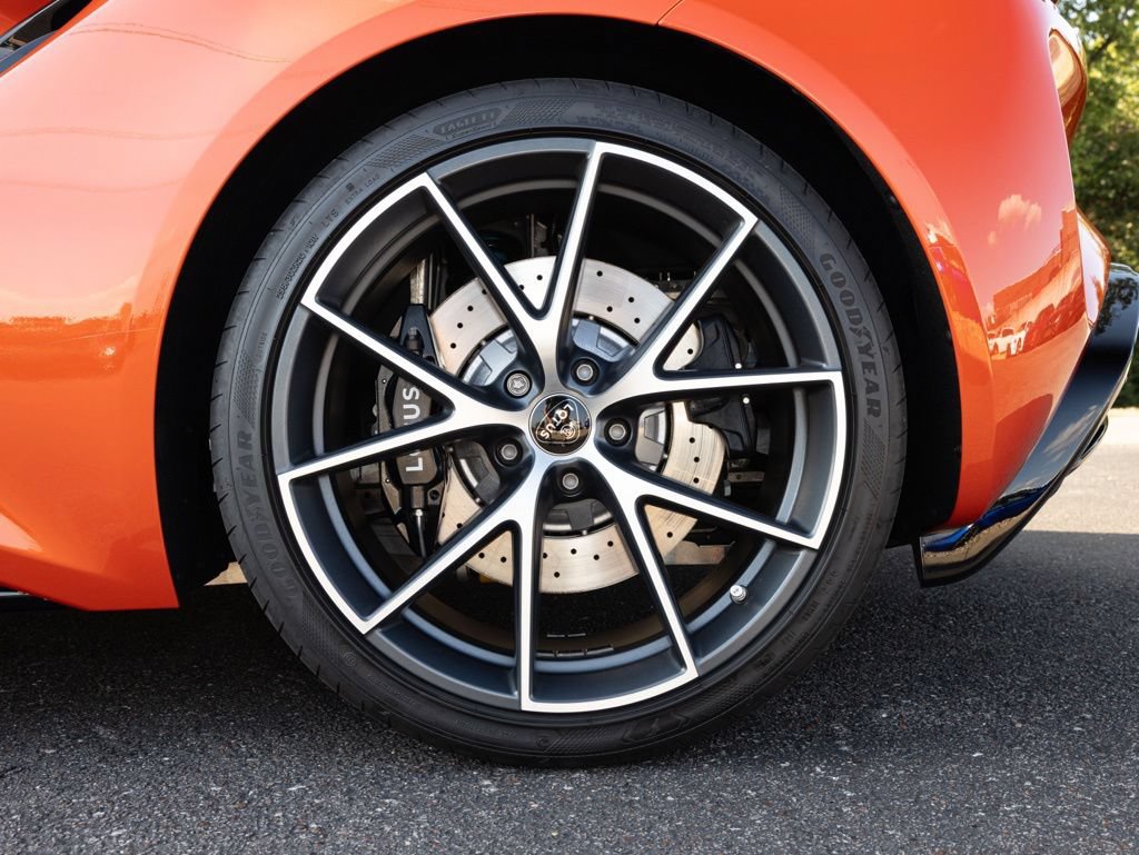 Used 2025 Lotus Emira RWD image 57