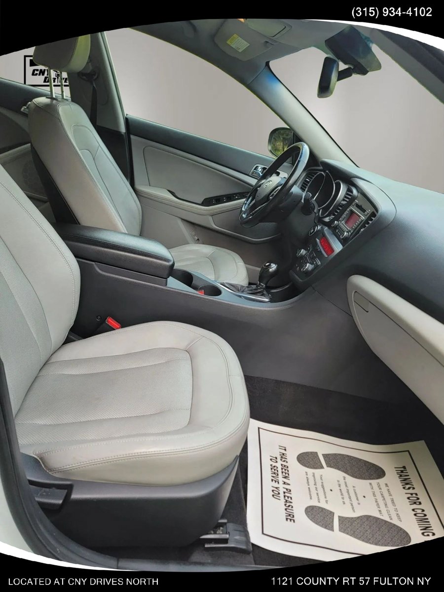 Used 2011 Kia Optima EX FWD image 15