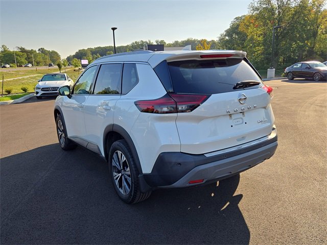 Used 2021 Nissan Rogue SV w/ Premium Package image 4