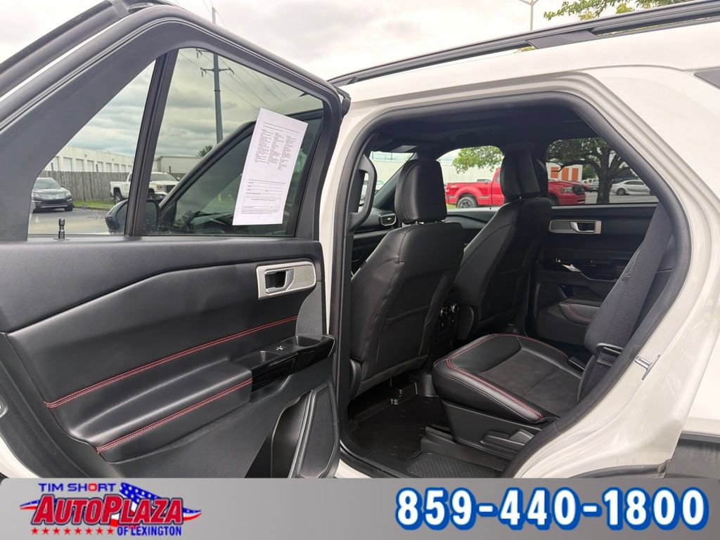 Used 2023 Ford Explorer ST-Line w/ Class IV Trailer Tow Package AWD/4WD image 17