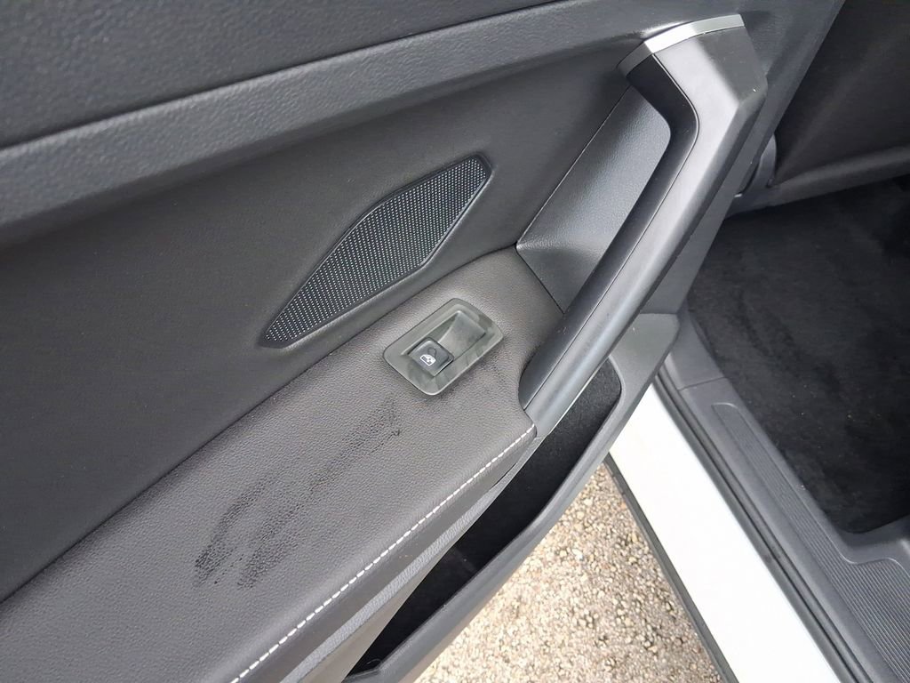 Used 2024 Volkswagen Tiguan S image 12