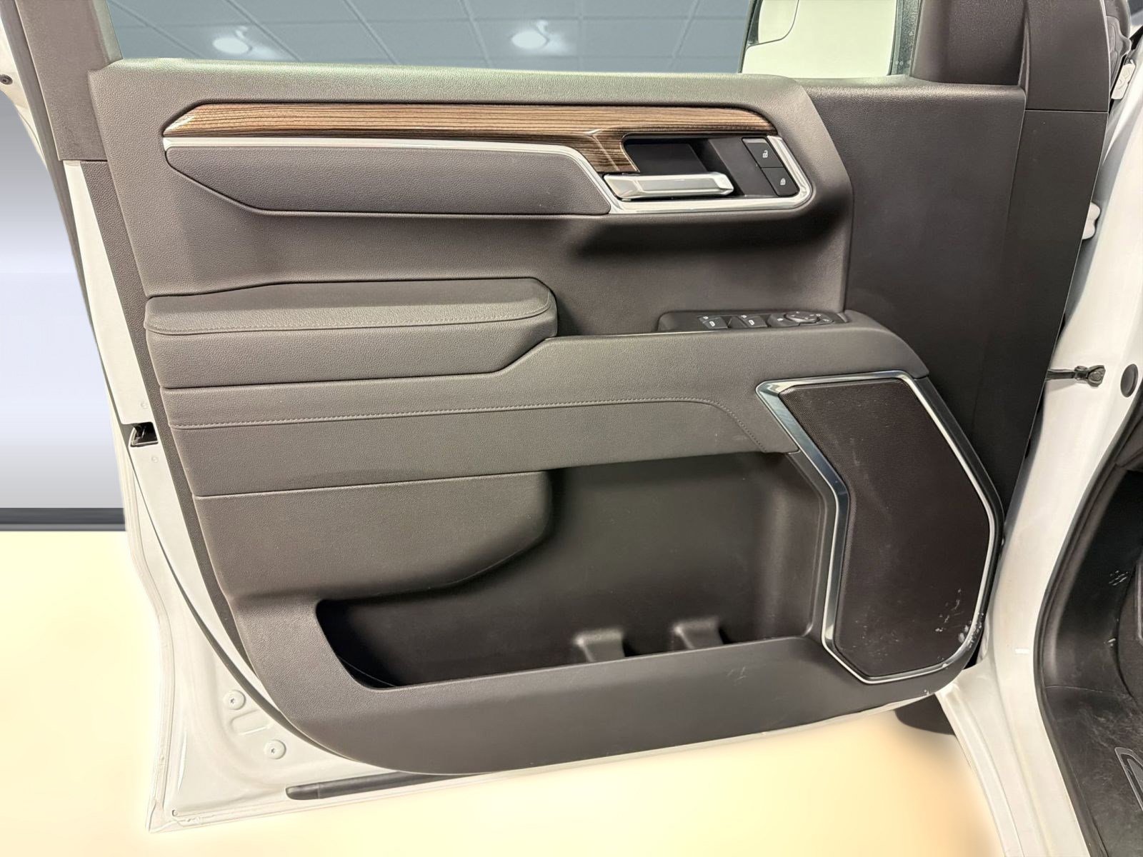 Certified 2025 Chevrolet Silverado 1500 LT image 20