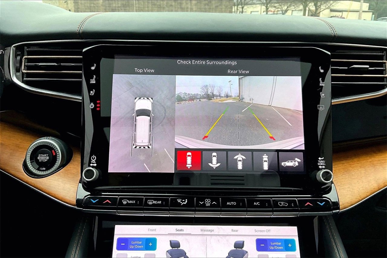 Used 2022 Jeep Grand Wagoneer Series III image 14