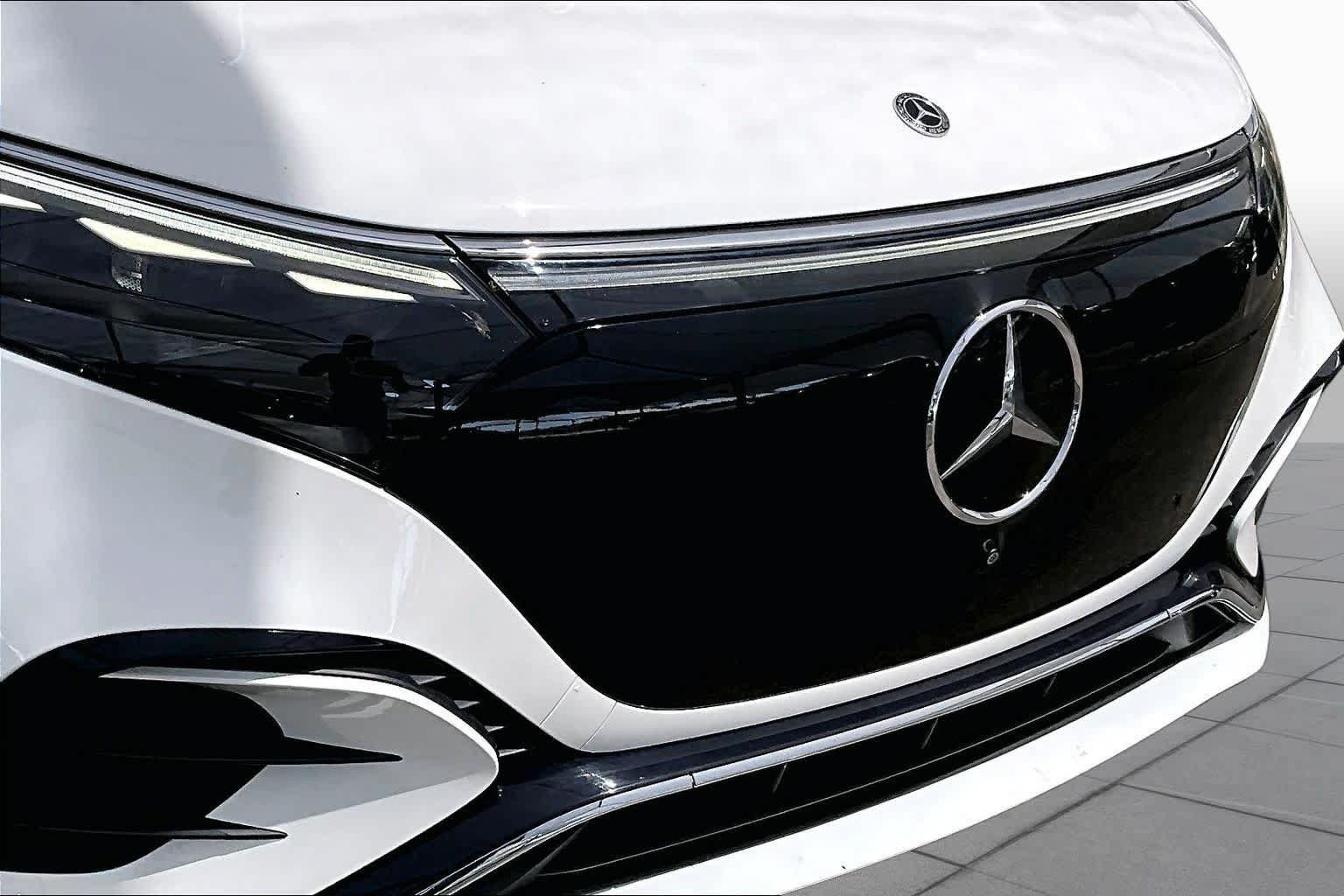 Used 2023 Mercedes-Benz EQS 580 4MATIC SUV image 29