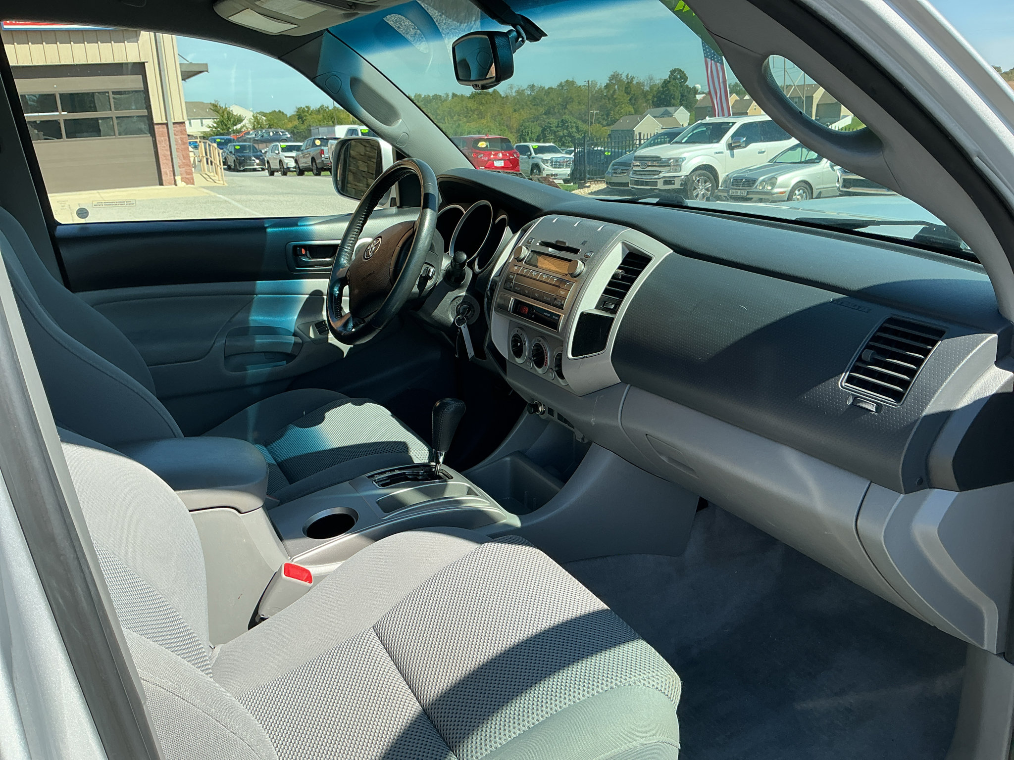 Used 2011 Toyota Tacoma 4x4 Double Cab w/ TRD Sport Pkg image 19