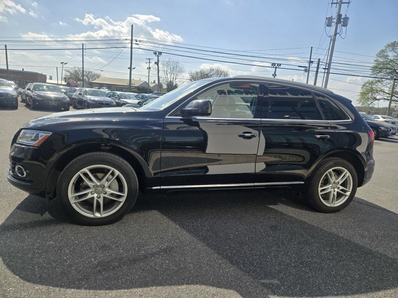 Used 2017 Audi Q5 2.0T Premium Plus w/ Technology Package image 16