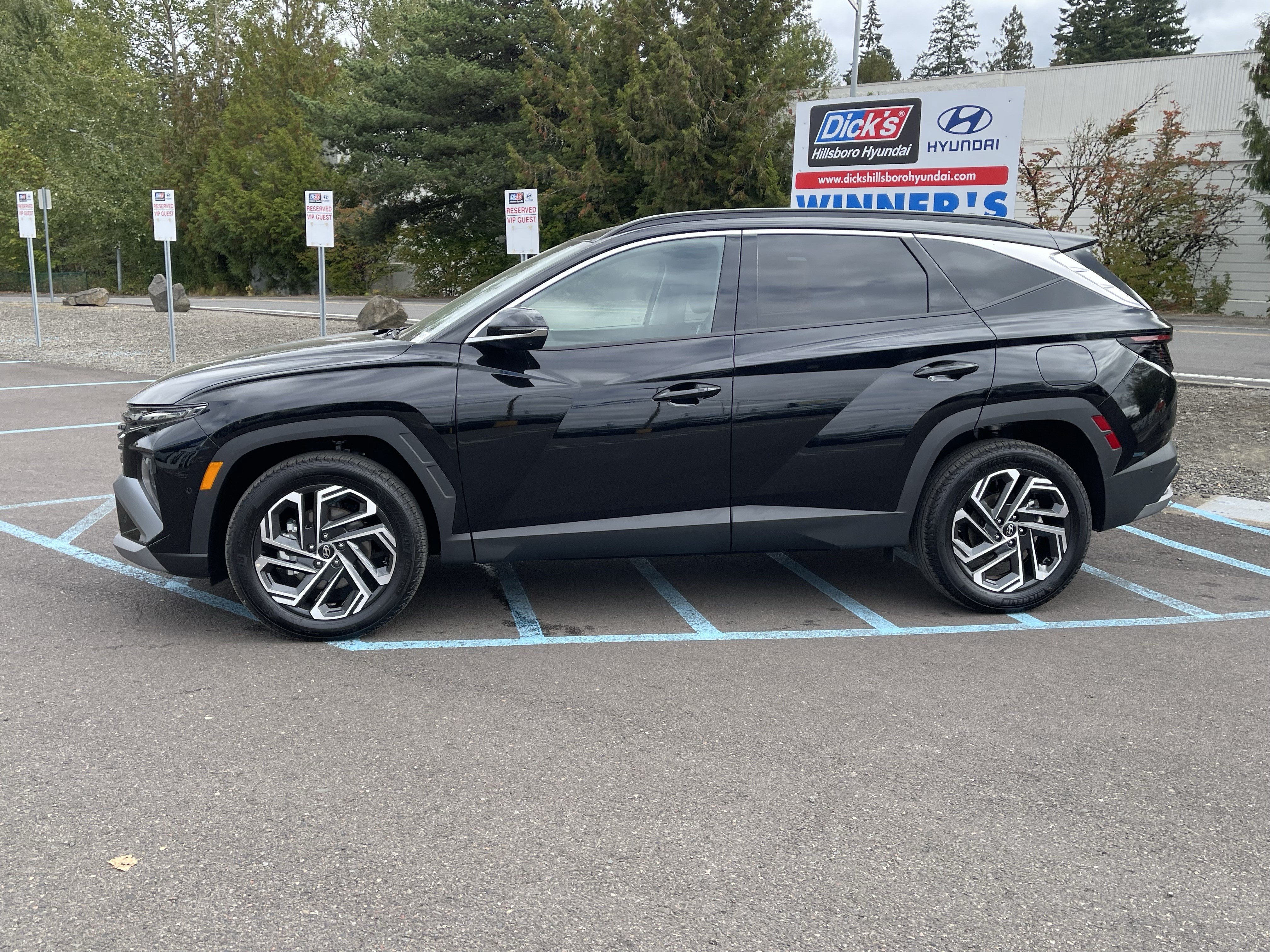 Certified 2026 Hyundai Tucson Limited AWD/4WD image 2