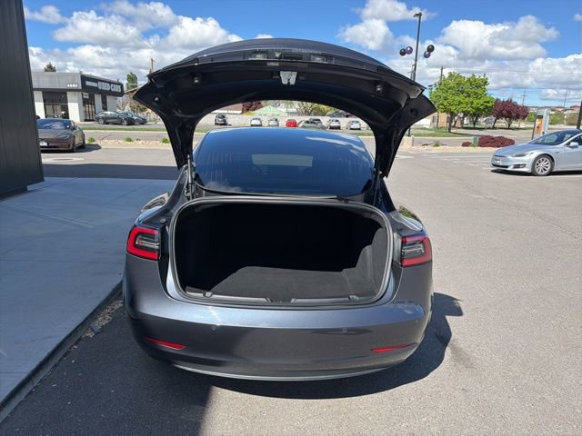 Used 2018 Tesla Model 3 Mid Range RWD image 8