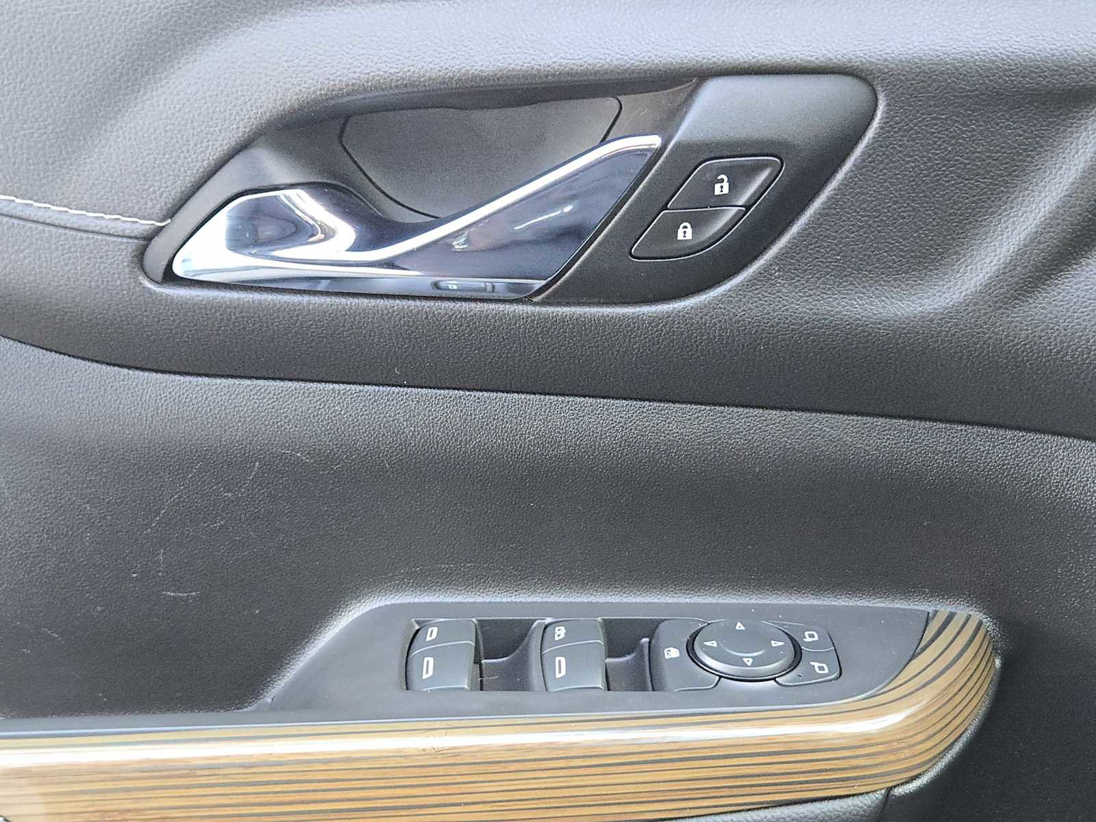 Used 2021 GMC Acadia SLE w/ Driver Convenience Package image 21