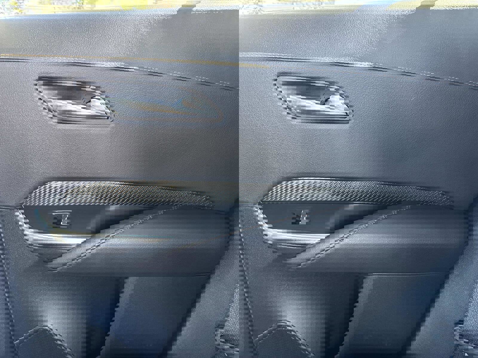 Used 2022 Cadillac XT4 Sport w/ Enhanced Visibility Package image 14