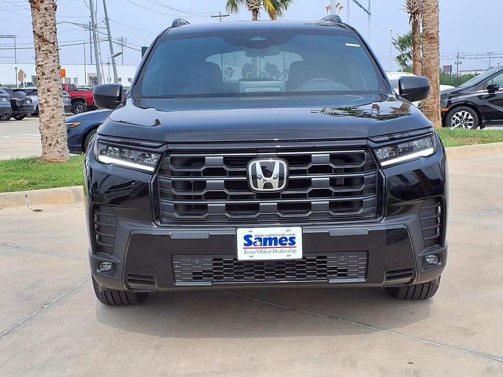 New 2026 Honda Pilot Sport image 2
