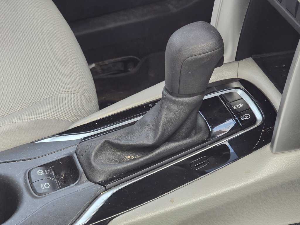 Certified 2023 Toyota Corolla Cross L FWD image 16