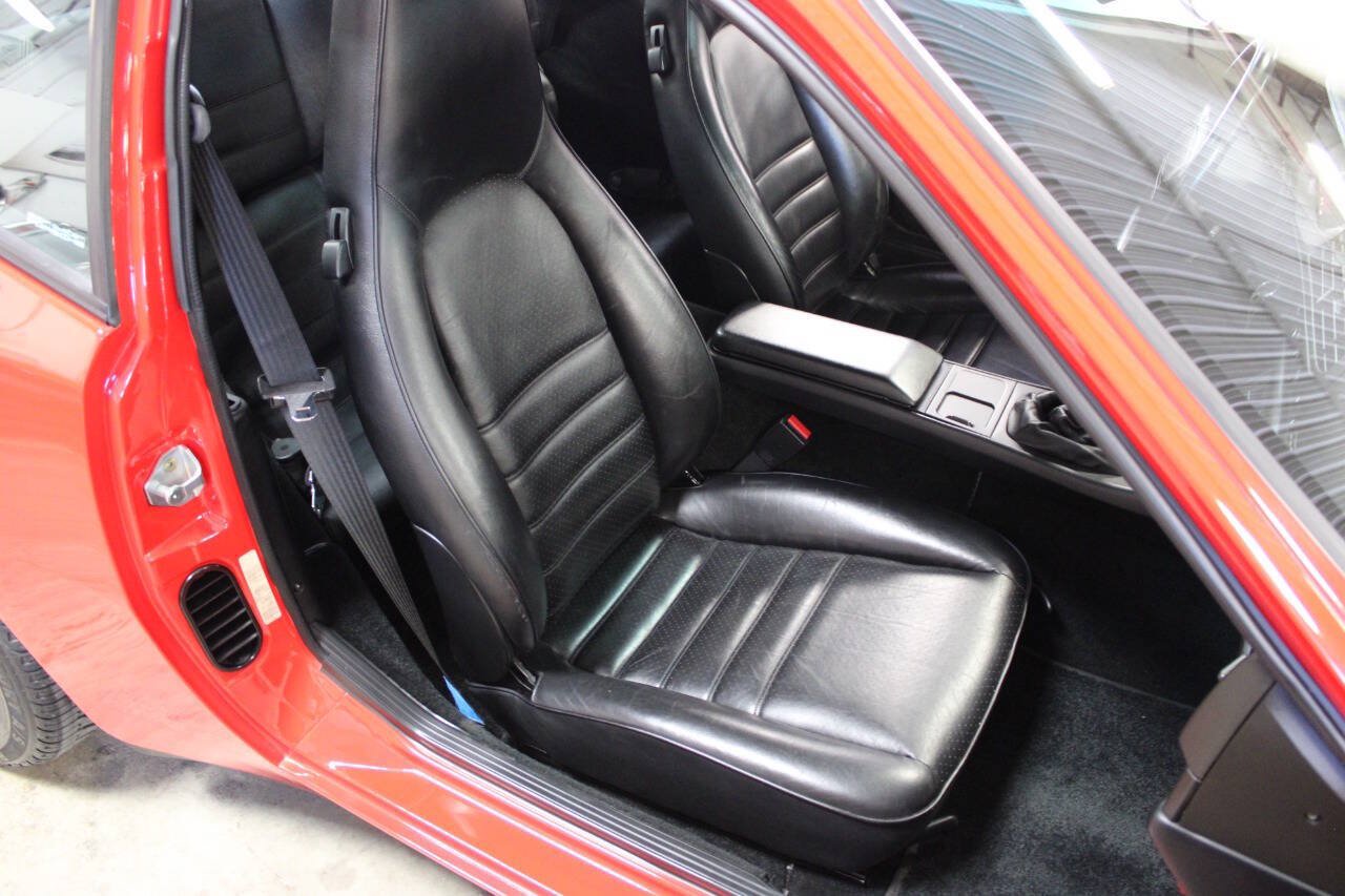 Used 1987 Porsche 944 Turbo RWD image 23