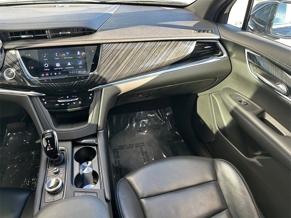 Used 2022 Cadillac XT6 Premium Luxury image 19