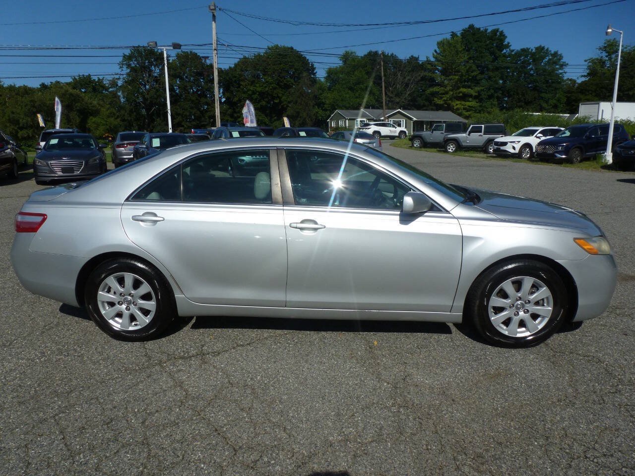 Used 2008 Toyota Camry XLE FWD image 5