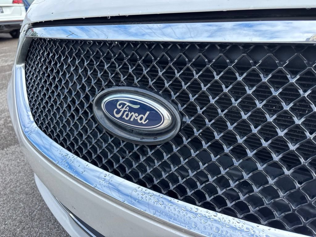 Used 2015 Ford Taurus SHO w/ Equipment Group 401A AWD/4WD image 11