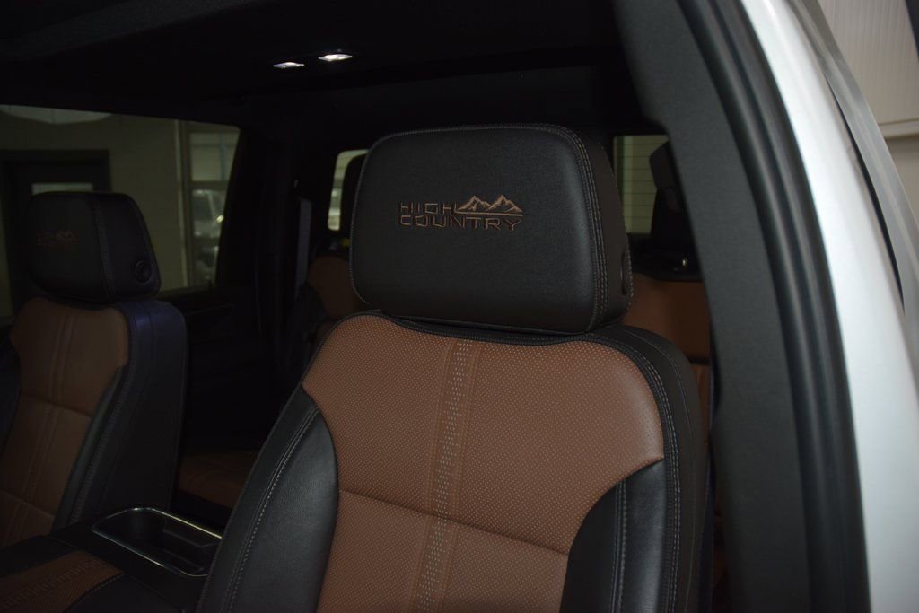 Used 2024 Chevrolet Silverado 2500 High Country w/ Technology Package image 45