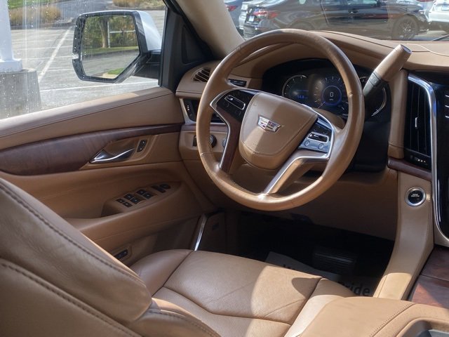 Used 2016 Cadillac Escalade ESV Platinum image 35