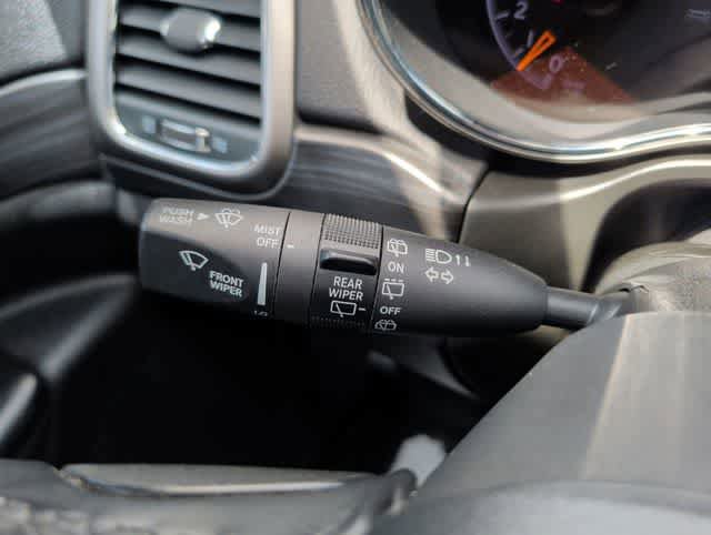 Used 2021 Jeep Grand Cherokee Laredo X image 25
