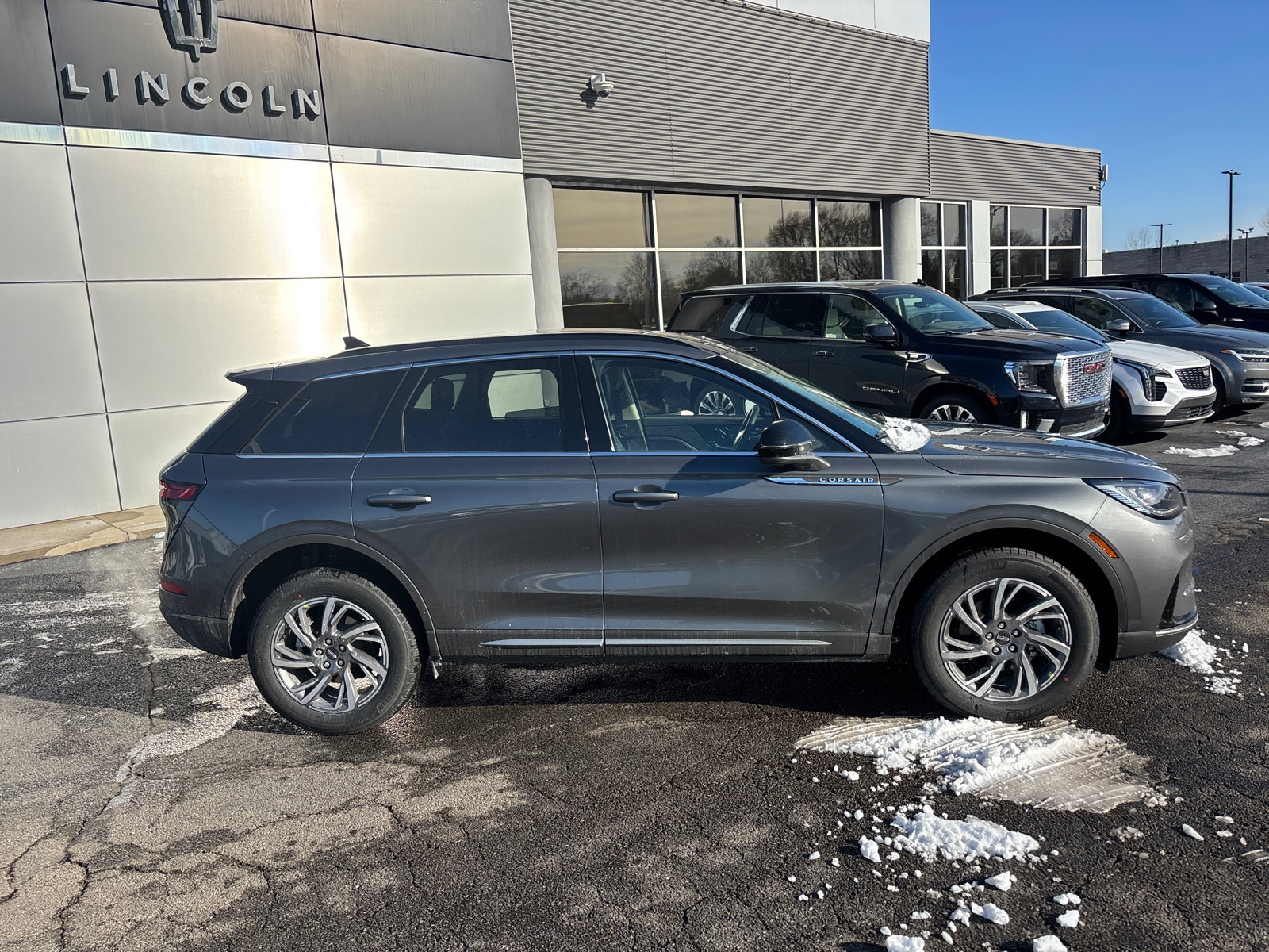 New 2026 Lincoln Corsair Premiere image 8