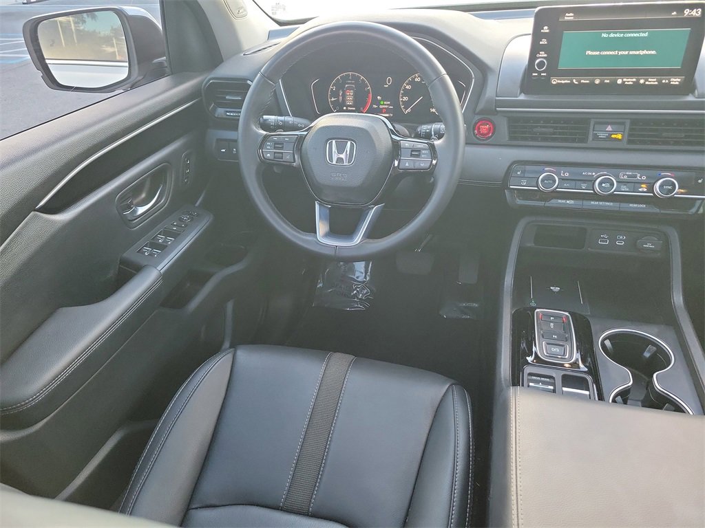 Used 2023 Honda Pilot Touring image 10