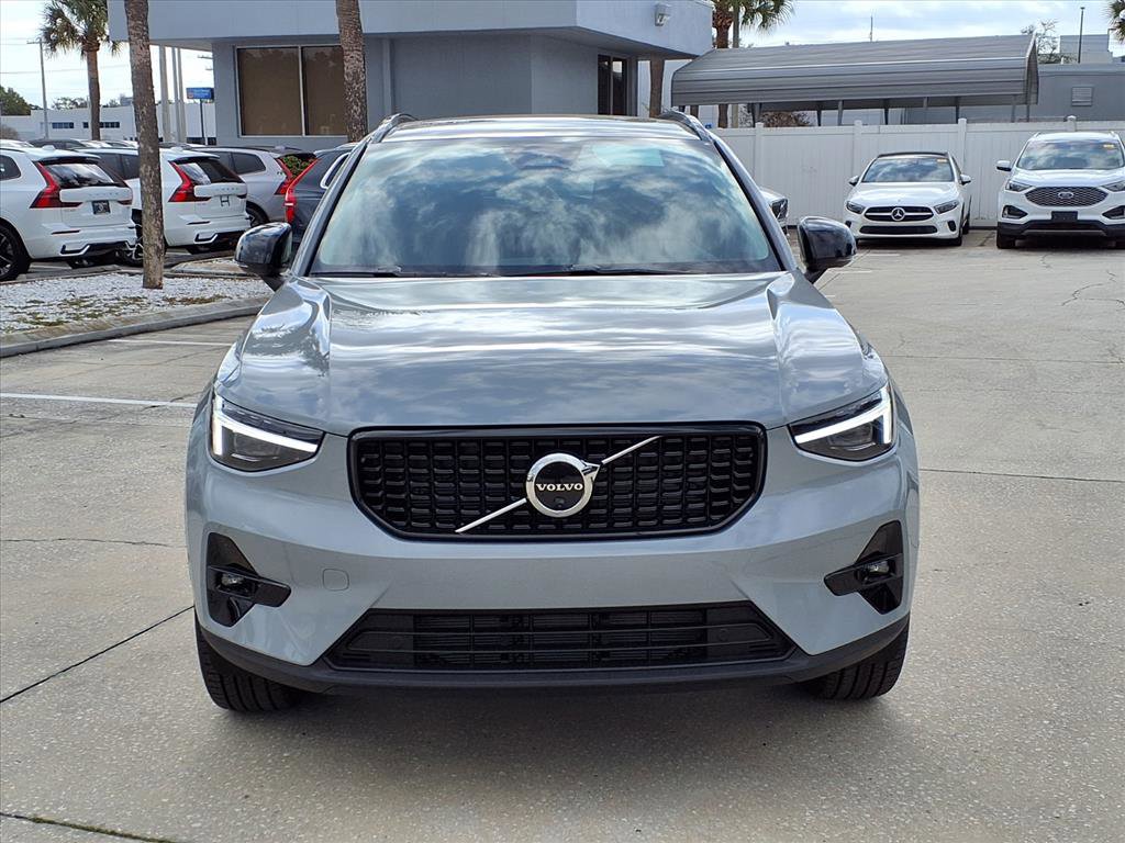 New 2026 Volvo XC40 B5 Ultra w/ Protection Package Premier image 2