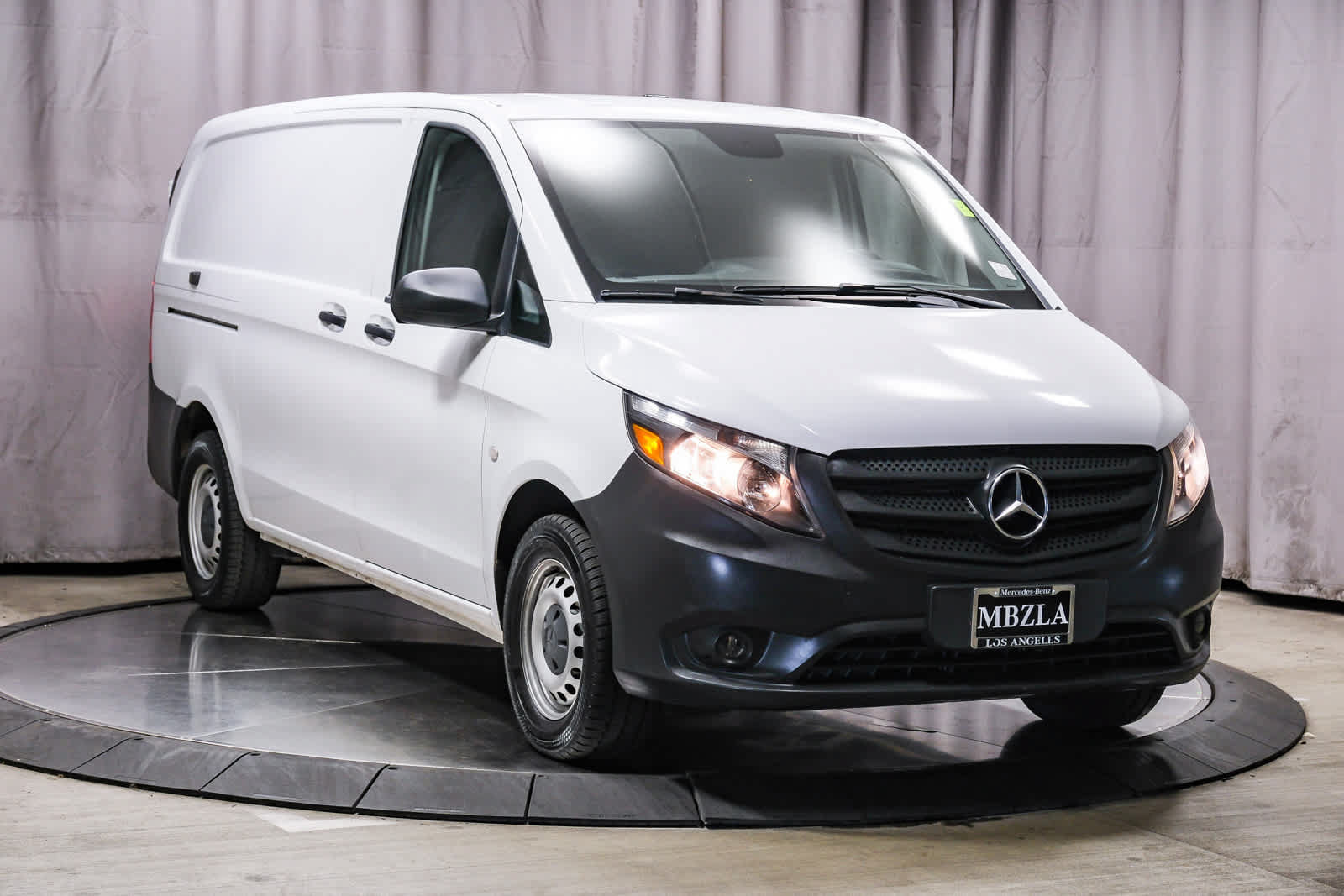 Used 2022 Mercedes-Benz Metris image 5