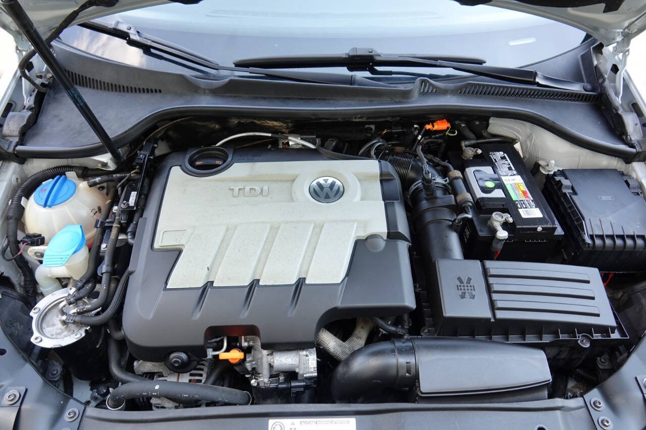 Used 2012 Volkswagen Jetta TDI FWD image 78