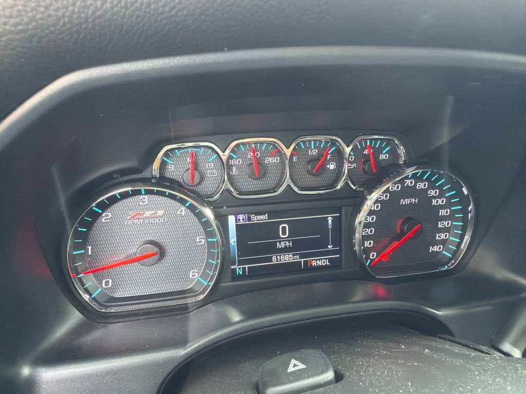Used 2018 Chevrolet Silverado 1500 LT w/ All Star Edition AWD/4WD image 10