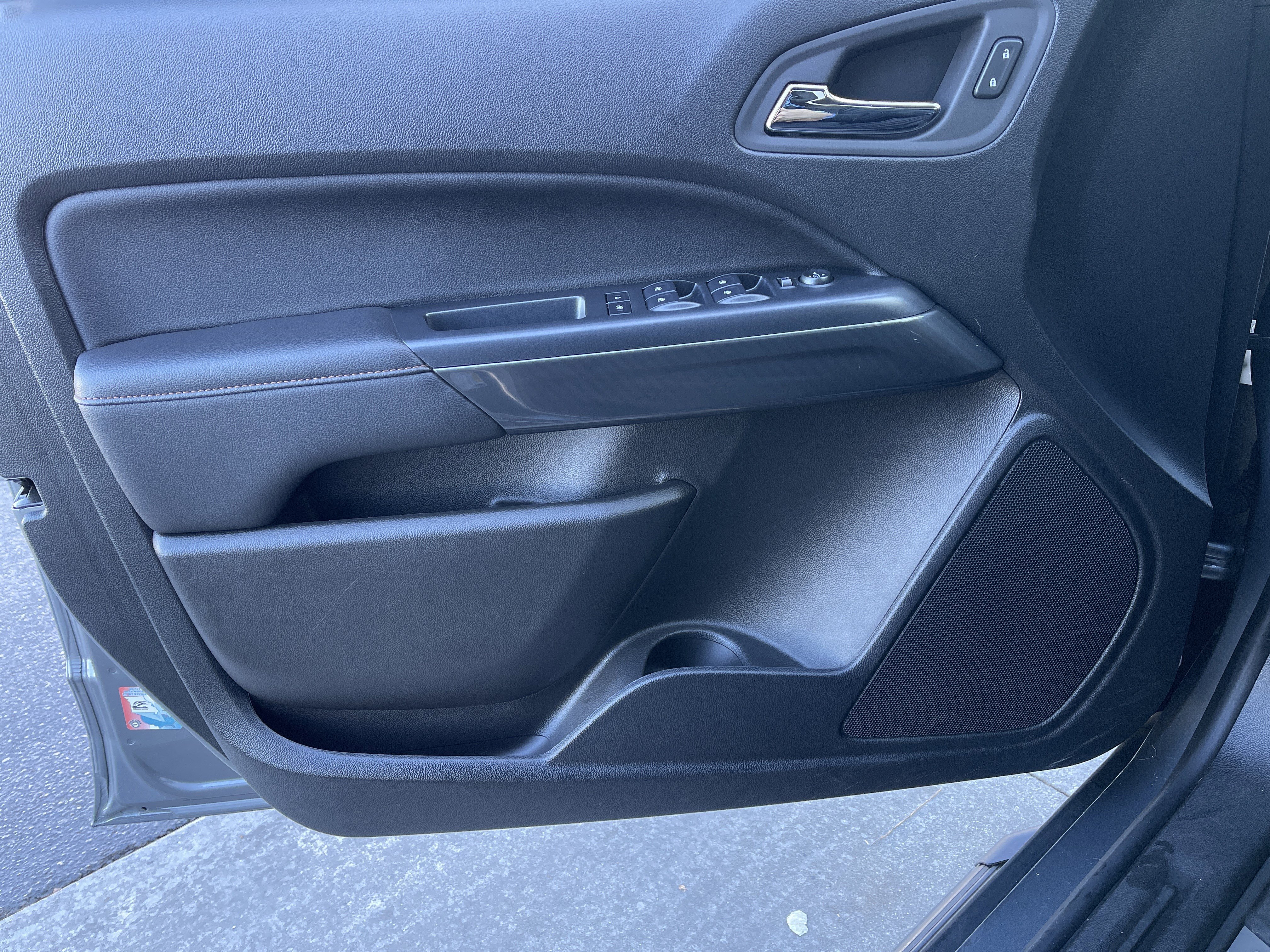 Used 2022 GMC Canyon AT4 image 22