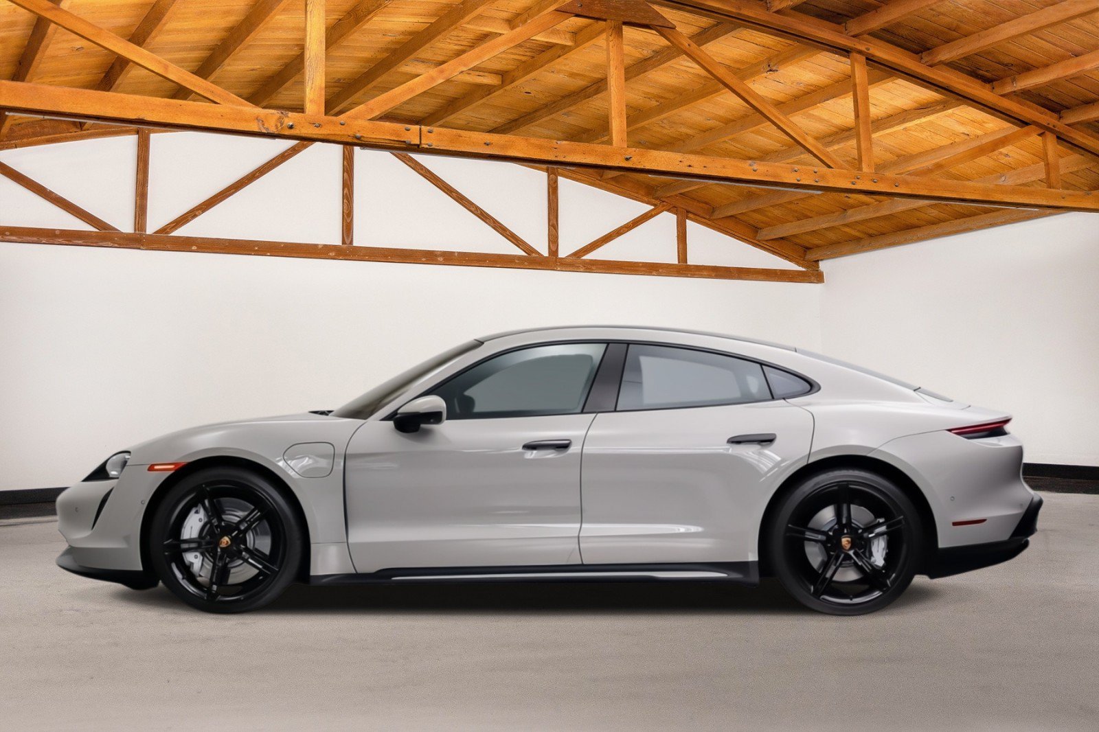 Used 2024 Porsche Taycan RWD image 2