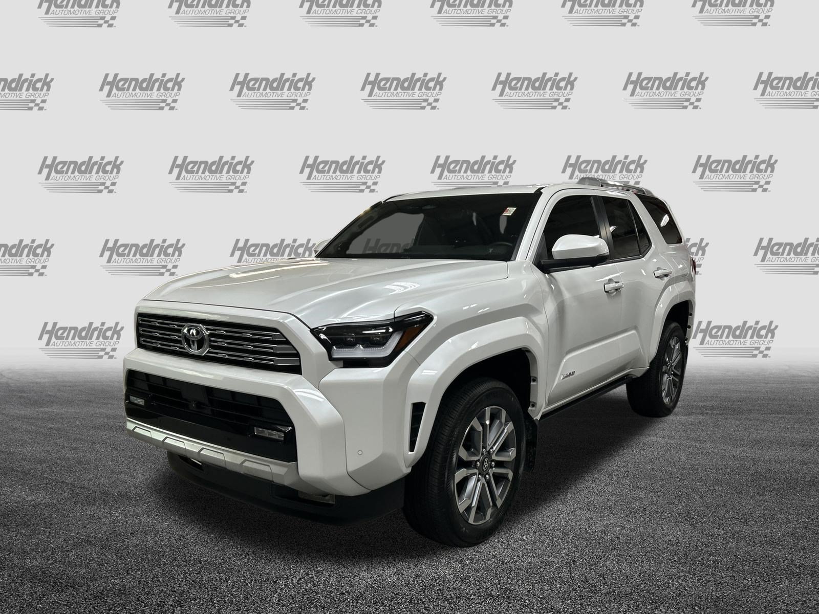 Used 2025 Toyota 4Runner Limited AWD/4WD image 5