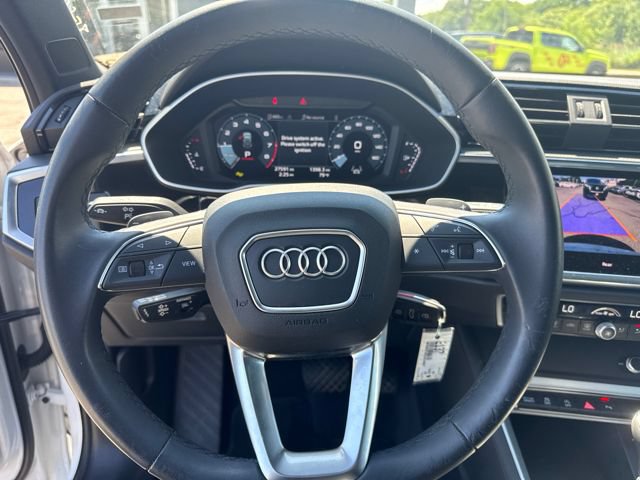 Used 2025 Audi Q3 2.0T Premium AWD/4WD image 13