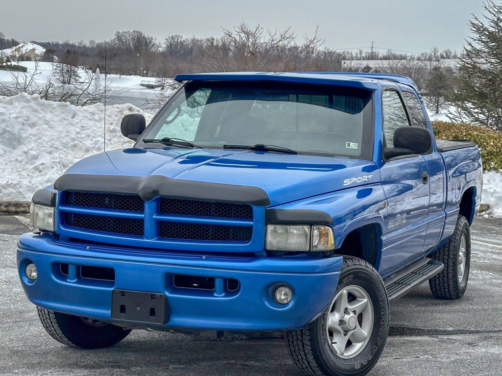 Used 2000 Dodge Ram 1500 Truck ST image 5