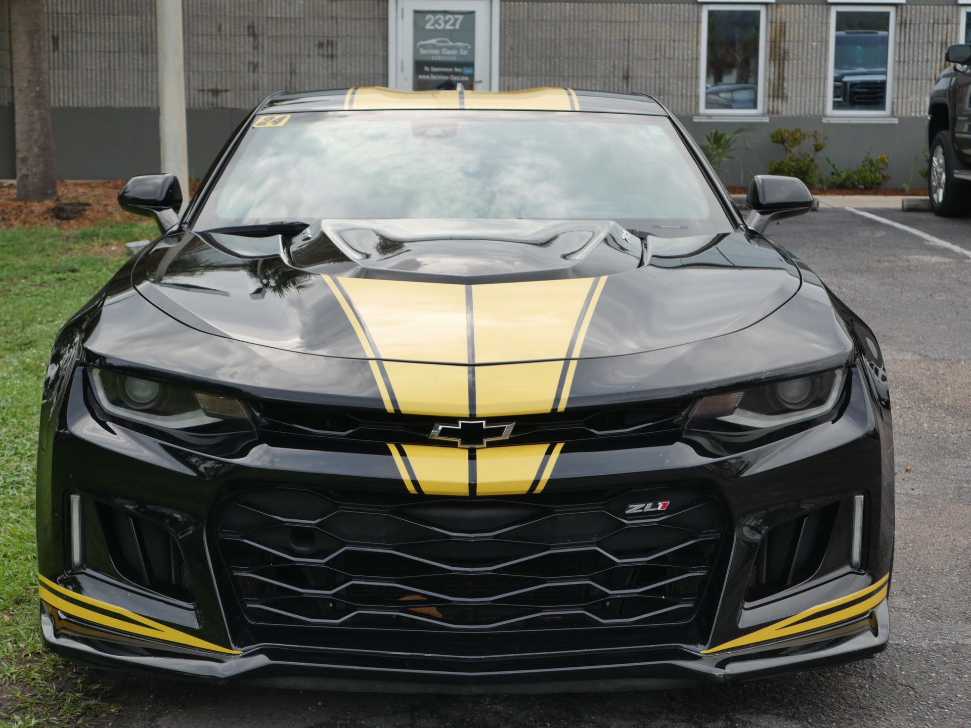 Used 2020 Chevrolet Camaro ZL1 RWD image 22
