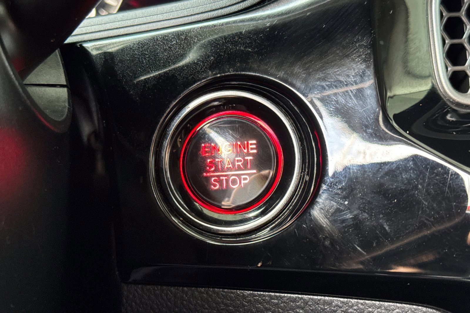 Used 2022 Honda Civic LX image 32