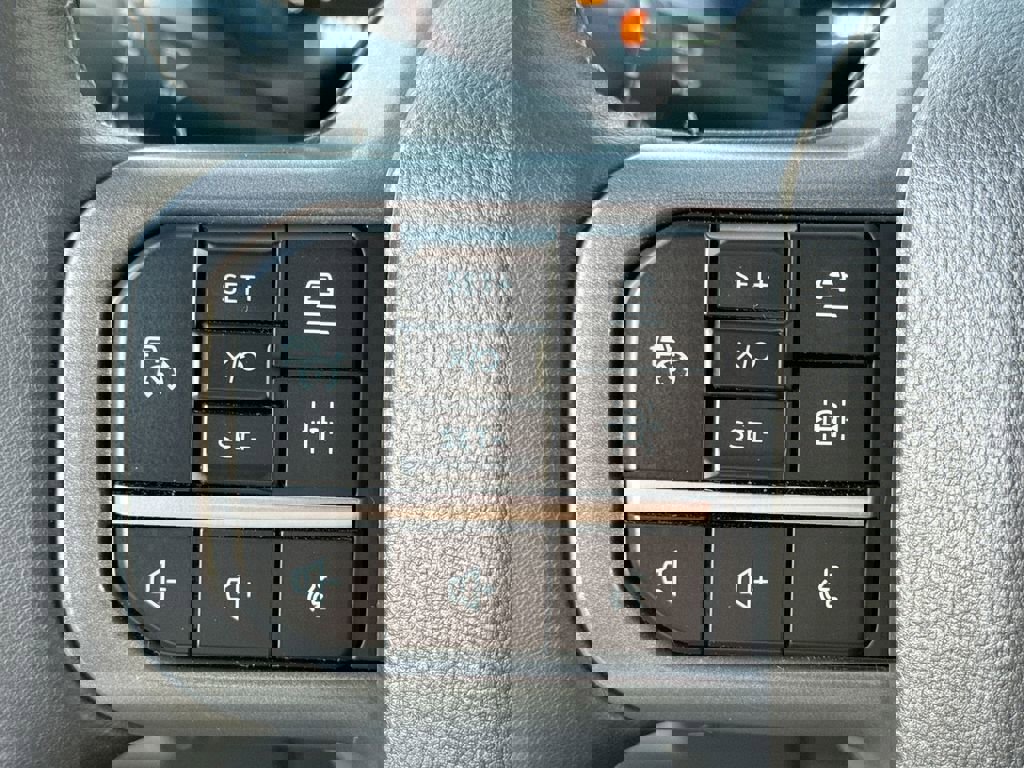 Used 2025 Ford F150 Lariat w/ Equipment Group 502A High image 36