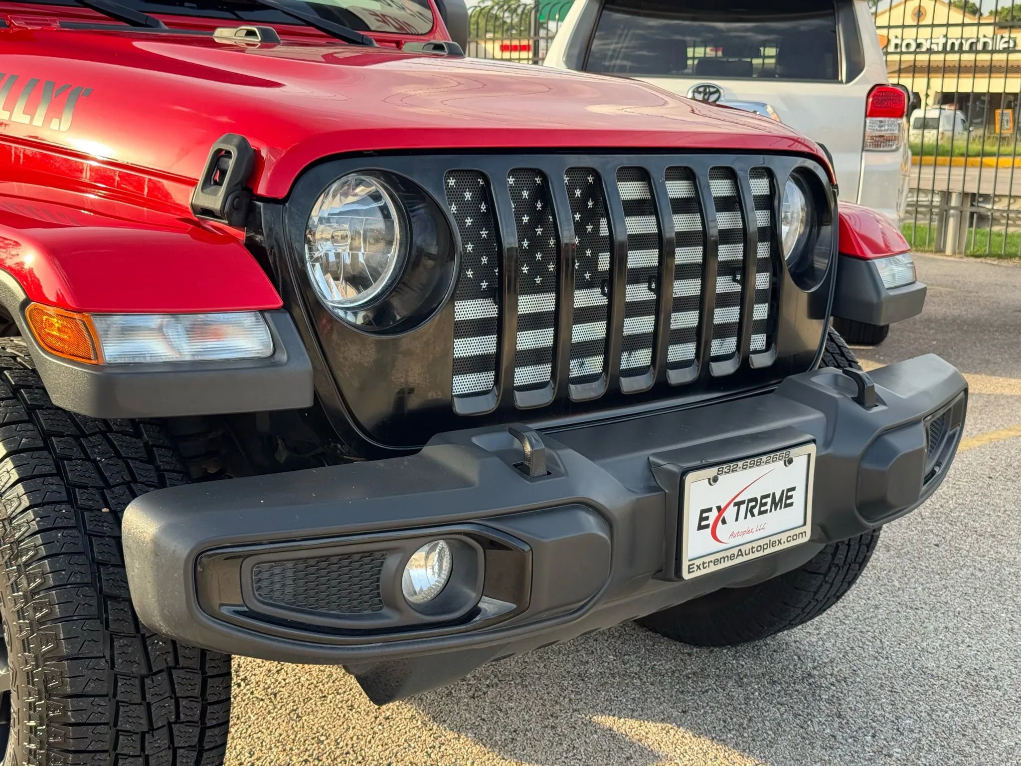 Used 2021 Jeep Gladiator Sport image 12