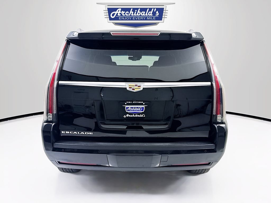 Used 2016 Cadillac Escalade Premium AWD/4WD image 7