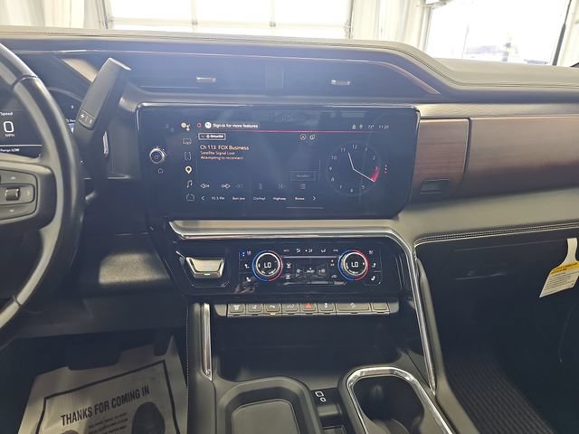 Used 2024 GMC Sierra 3500 Denali Ultimate AWD/4WD image 17