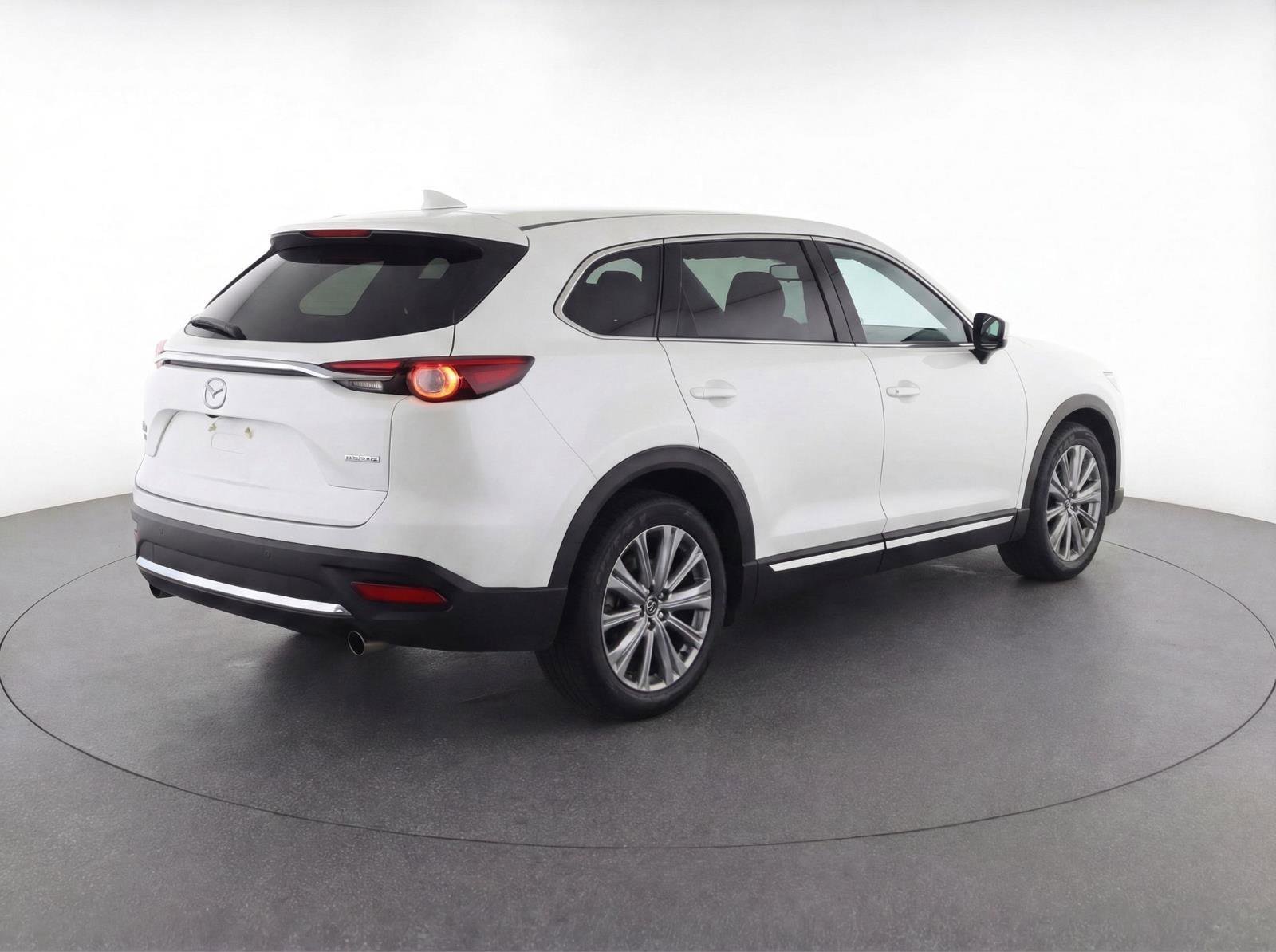 Used 2021 MAZDA CX-9 Signature image 4