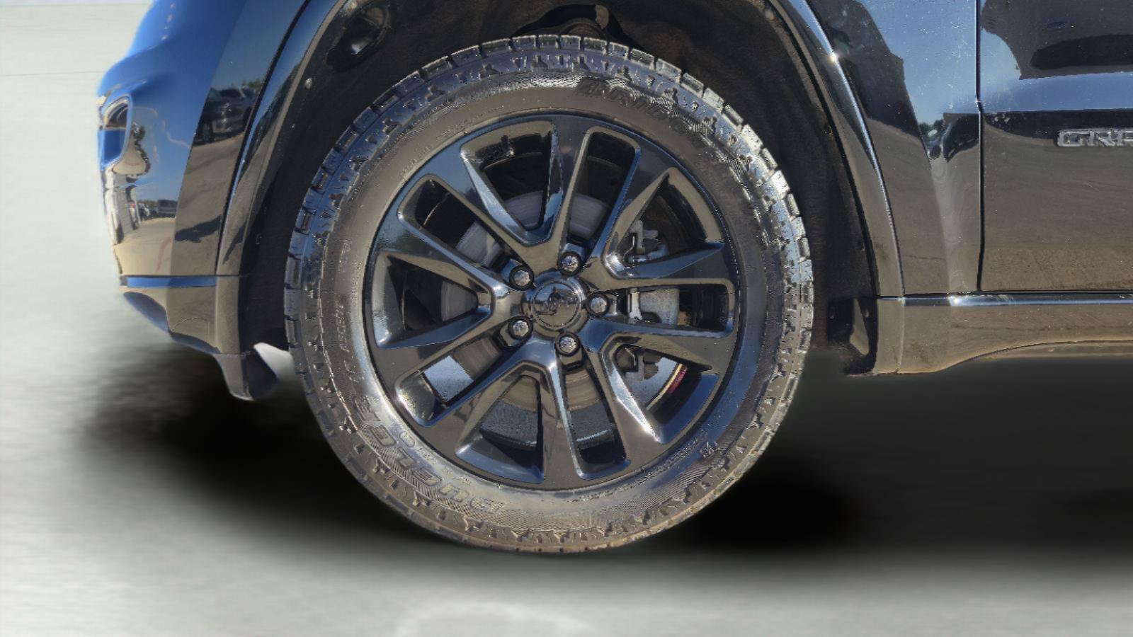 Used 2016 Jeep Grand Cherokee Laredo w/ Quick Order Package 23E RWD image 11