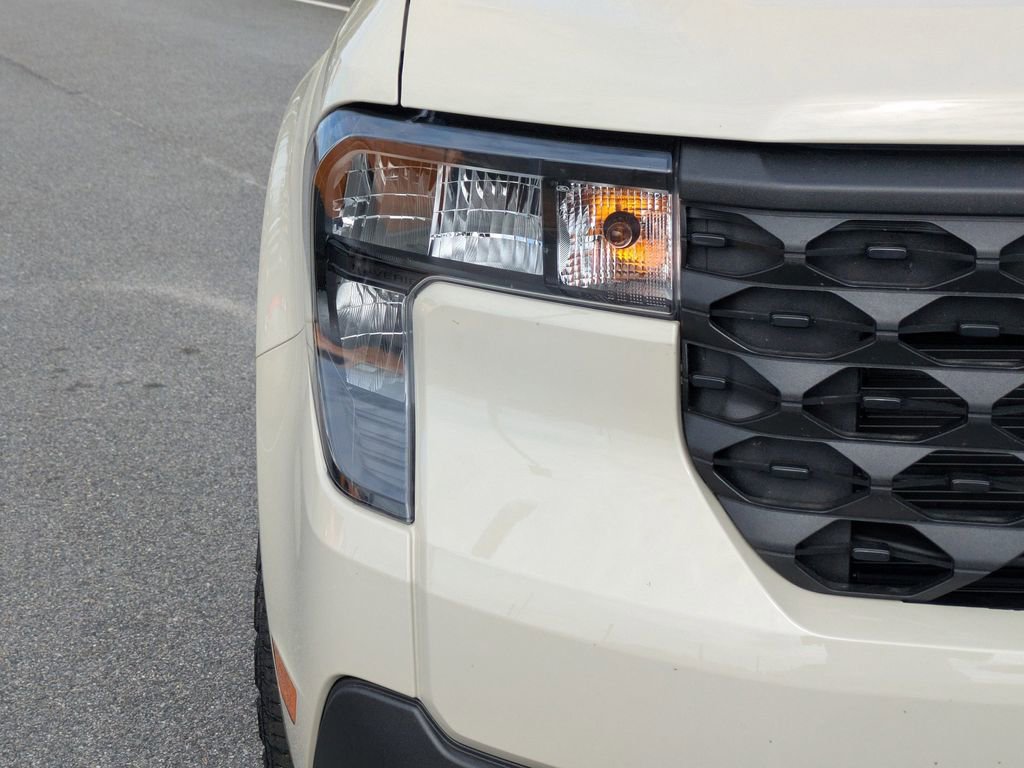 New 2025 Ford Maverick XLT w/ XLT Luxury Package image 9