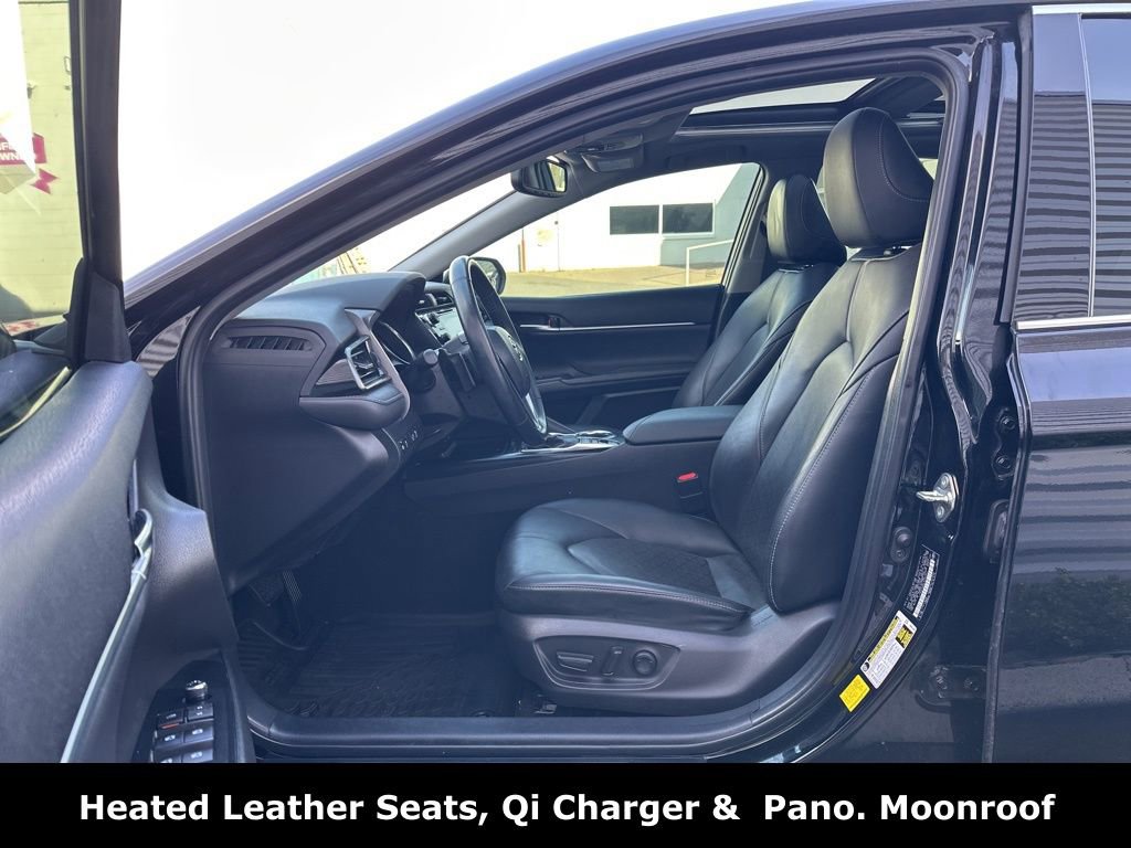 Used 2020 Toyota Camry XSE image 2