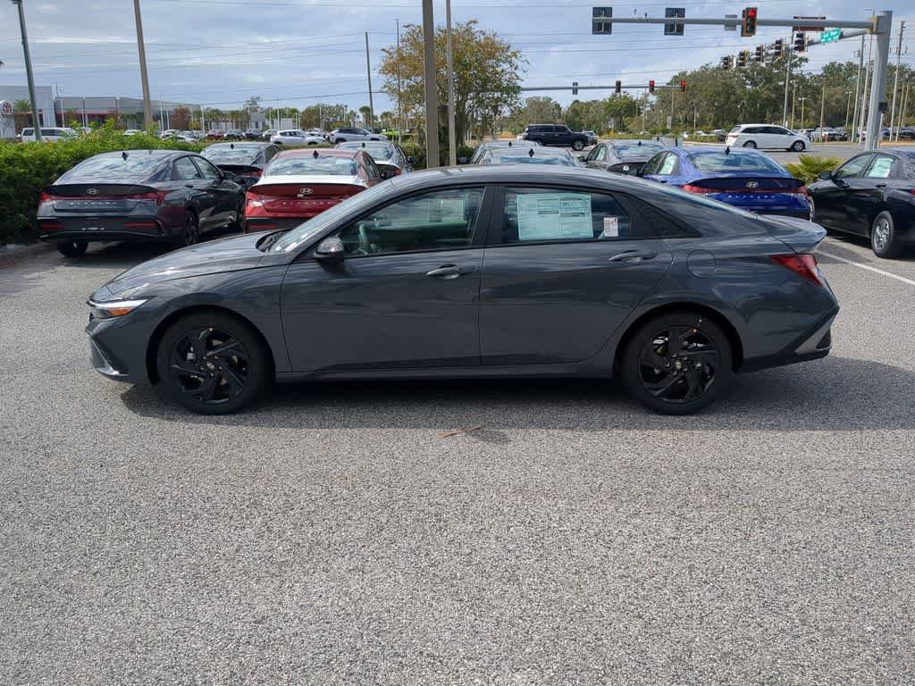 New 2026 Hyundai Elantra Sport FWD image 3