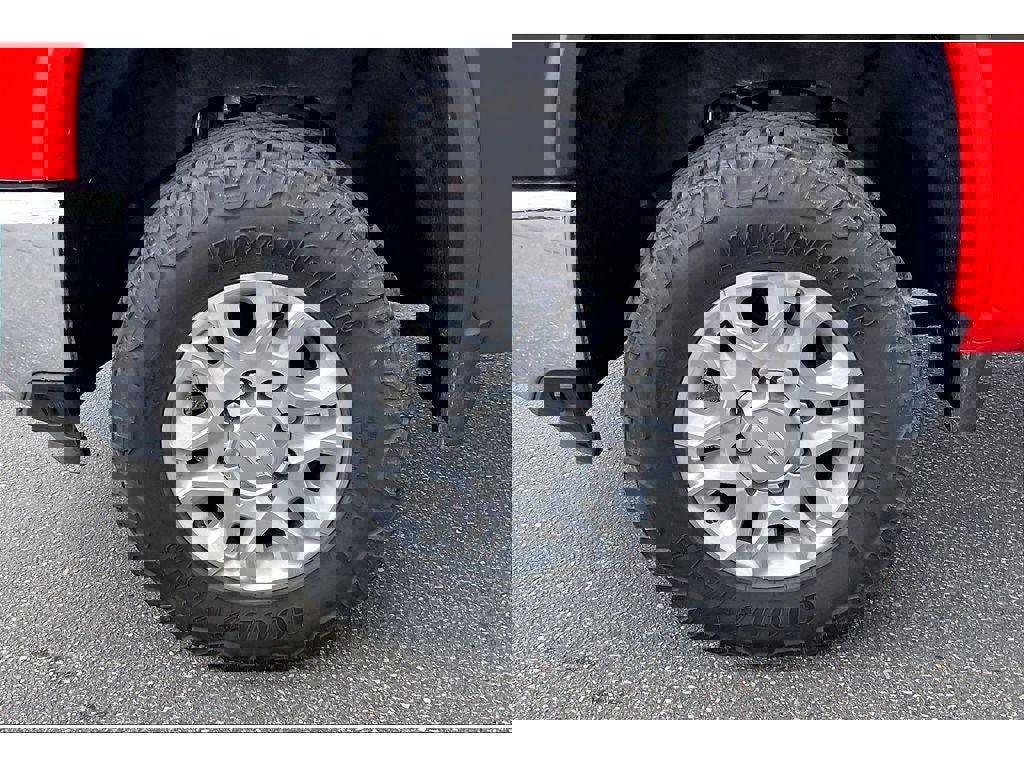 Used 2024 Chevrolet Silverado 3500 LTZ w/ LTZ Premium Package image 10