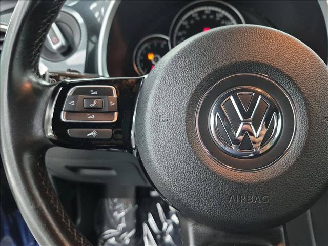 Used 2013 Volkswagen Beetle 2.0T FWD image 28
