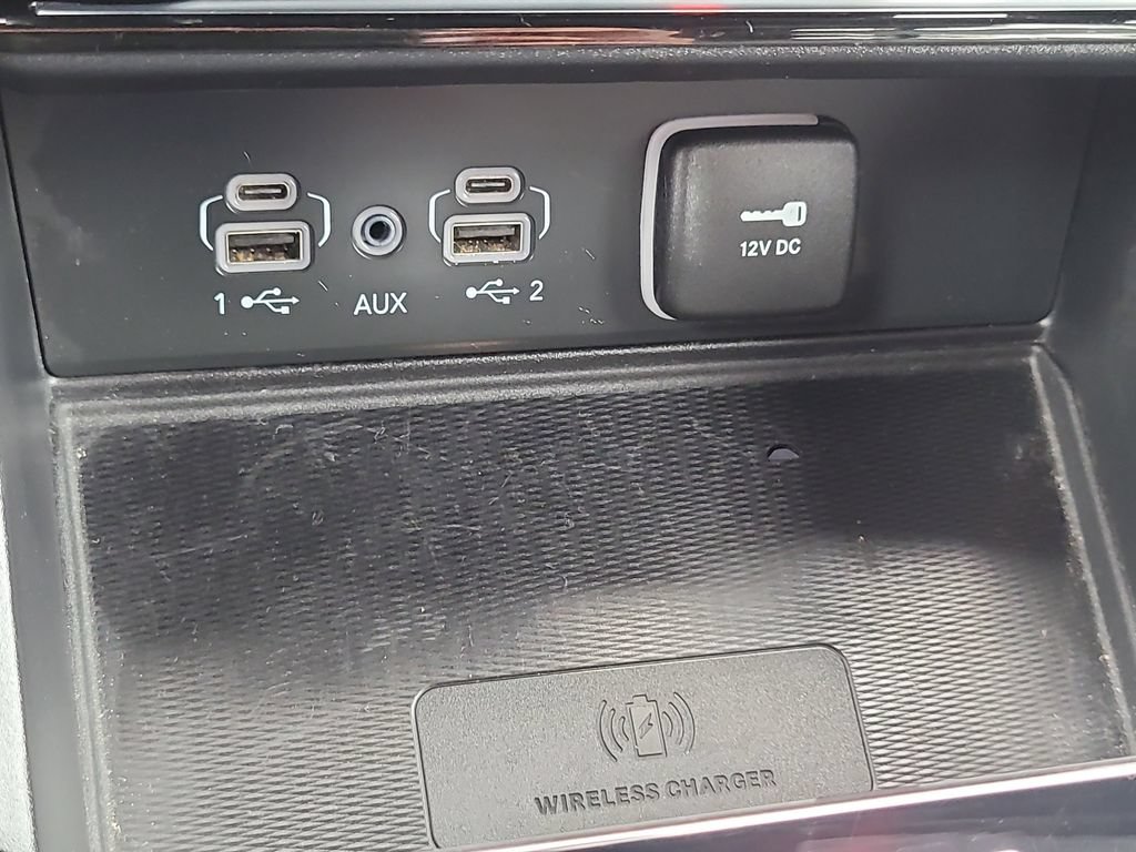 Used 2024 Jeep Grand Cherokee L Altitude AWD/4WD image 31