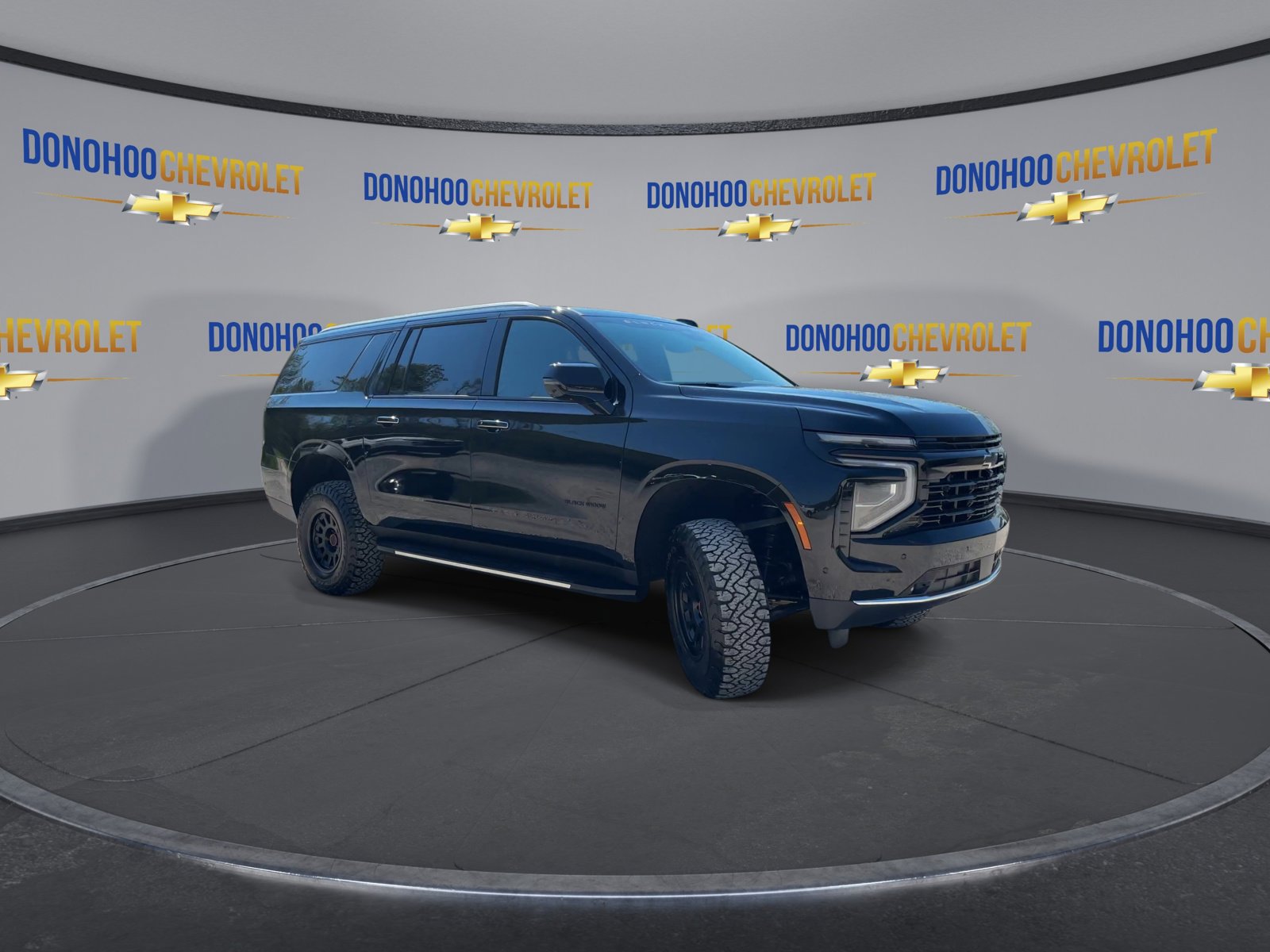 New 2025 Chevrolet Suburban Premier image 5