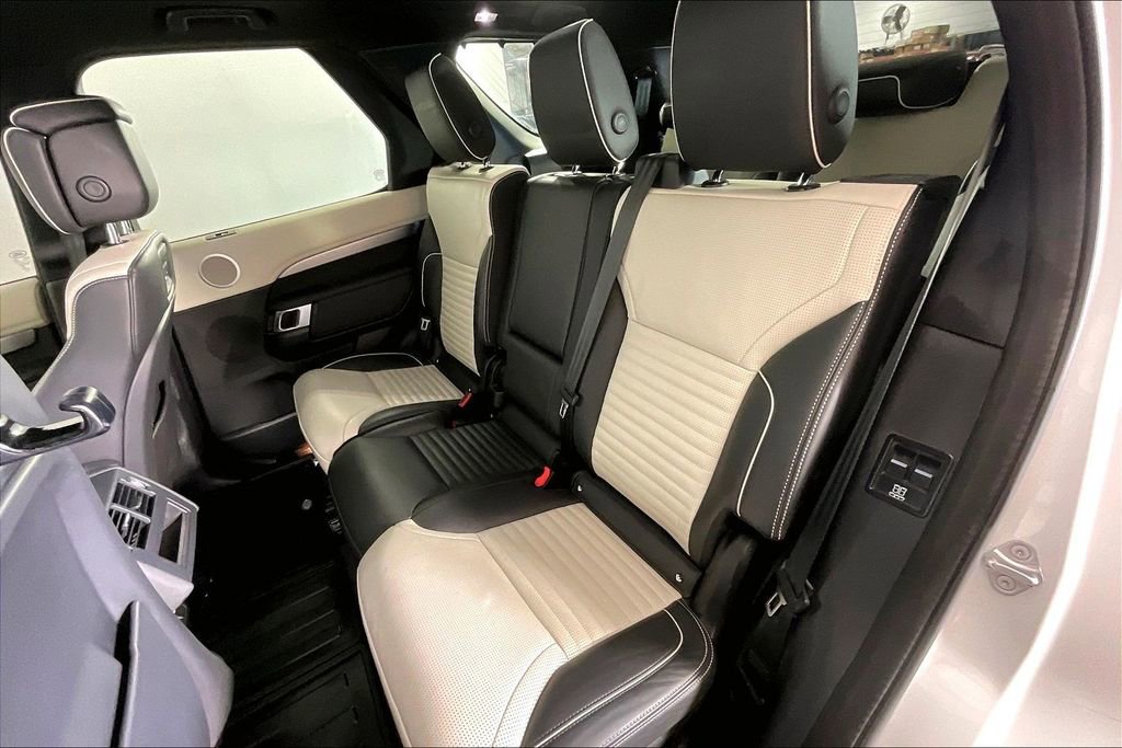 Used 2022 Land Rover Discovery S R-Dynamic AWD/4WD image 34
